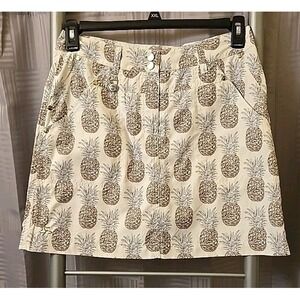 XDS BY DAILY SPORTS WOMENS SKORT SHORT Size 4 PINEAPPLE DESIGN‎